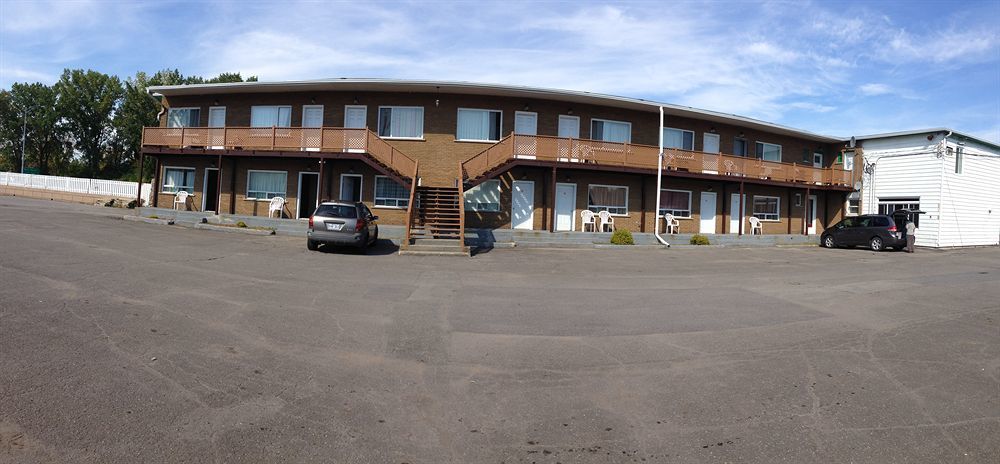 Motel Montreal Notre-Dame-de-l'Ile-Perrot Exterior foto
